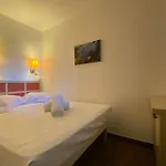 C036 Agreable Au Sein D'une Belle De Apartment *